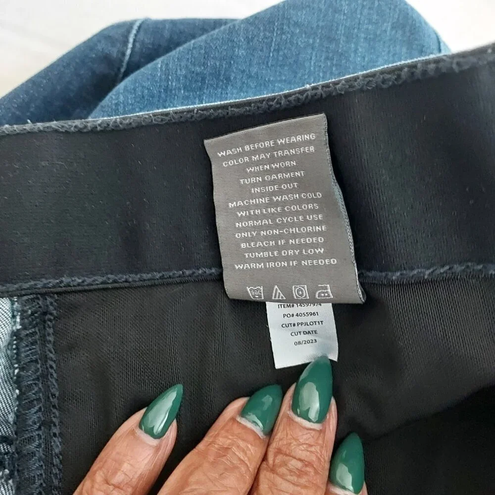 Torrid Bombshell Flare Super Soft High Rise Jeans Size 24T